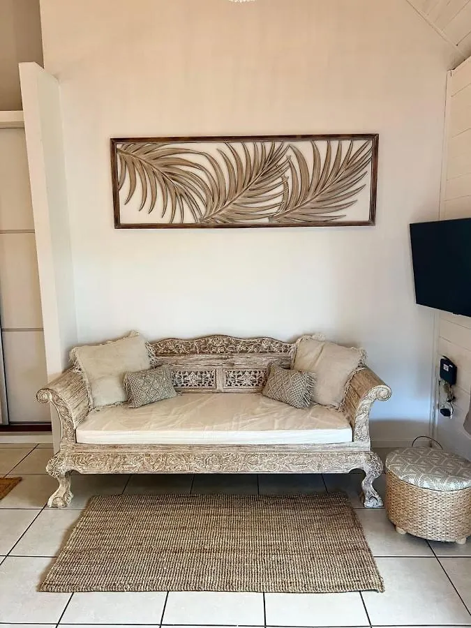 Fare Uru Bungalow F2 Atypical Local Style Fa'a'ā